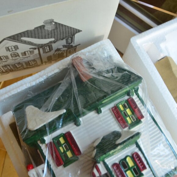 Dept 56 Department 56 Peppermint Porch Day Care Original Snow Village LIGHTED - Picture 14 of 15